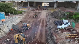 VIDEO DRON MINI 3 AVANCE DE OBRAS FERROVIARIAS EN PREDIO DEL VIADUCTO EN RAMBLA PORTUARIA. SET 2023.