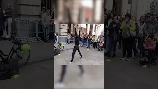 Street Performance By Jonathan in Milan