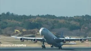 Late rotation and near tail strike of SAS A340-313X@NRT