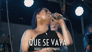 Los Claveles de la Cumbia - Que Se Vaya (En Vivo)