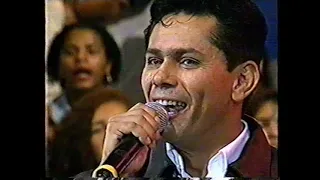 Especial Sertanejo | Leandro & Leonardo cantam "Eu Juro" na RECORD TV em 1996