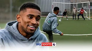 Arsenal's Reiss Nelson RETURNS to his old neighbourhood and school!