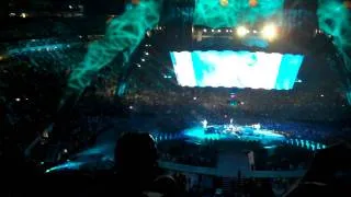 U2 - "Walk On" (Live) at New Meadowlands Stadium in East Rutherford, NJ