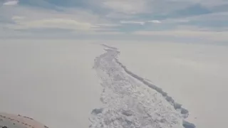 Massive iceberg breaks off from Antarctica