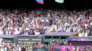 Флаг США упал во время гимна на Олимпиаде 2012 [Flag USA fell]