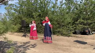 группа «КумаФолк». Концерт для бойцов 🇷🇺 где-то в лесах под Кременной.