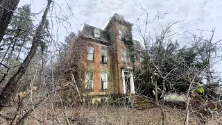 Once Grand Forgotten 158 year old Mansion up north w/ Beautiful Woodwork