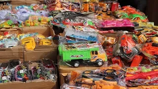 खिलौने का सबसे बड़ा बाजार ! 20 का ख़रीदे 60 का बेचे ! CHEAPEST TOYS WHOLESALE MARKET SADAR BAZAR !