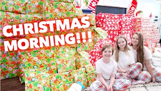 CHRISTMAS MORNING 2021 (Opening Christmas Presents Part 1) | Family 5 Vlogs