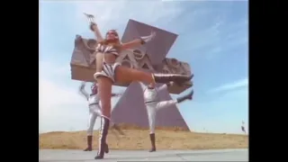 Raquel Welch - Space Dance (1970)