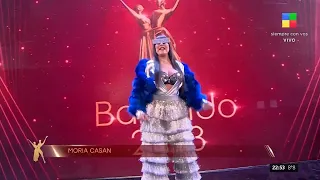 MORIA CASÁN BAILÓ en su ENTRADA a la PISTA del BAILANDO 2023