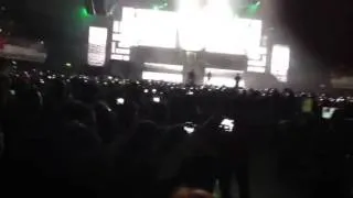 Justin Bieber--Opening+All Around The World Live Bologna.
