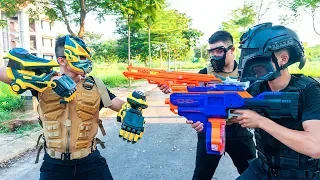 Nerf War: Bumblebee Man Nerf Guns Theft Weapon Couple Black Mask Soldier