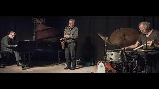 Alexander von Schlippenbach Trio 1/2