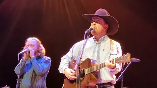 "Cow/Calf Blue Yodel" live original song by Colter Wall (encore) - The Salt Shed - Chicago, IL