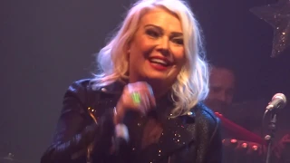 Kim Wilde - Live - Water On Glass. The Coronet, London (18-12-2015)