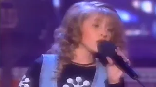 Christina Aguilera: "Real Love" (Live at The Mickey Mouse Club 1994)