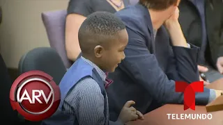 Niño invita a sus compañeros de escuela a su audiencia de adopción | Al Rojo Vivo | Telemundo