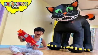 We found GIANT CATZILLA!! "Skyheart Toys" nerf war with huge cats playtime pretend battle