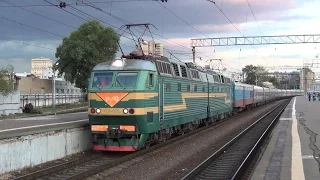 Электровоз ЧС7-075 с поездом №22 Москва — Лабытнанги