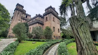 MAGNÍFICO CASTELO MILIONÁRIO COM 44 CÔMODOS, MUITO LUXO E OBRAS DE ARTE DENTRO!