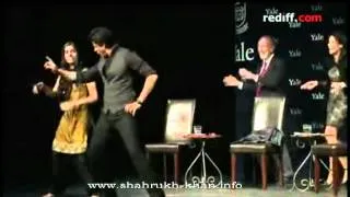 Shah Rukh Khan gets Yale dean students to dance Chammak Challo - 12 April 2012