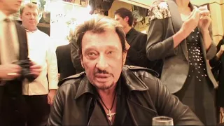 "Mourir, c'est continuer là-haut" Johnny Hallyday parle de son cancer