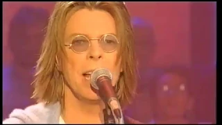 David Bowie Quelli Che il Calcio Italian tv Show dec 5th 1999