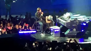 Lady GaGa Bradley Cooper Live Shallow Las Vegas