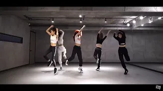 I Put 'Me Too' By Meghan Trainor On ITZY's Dance Practice