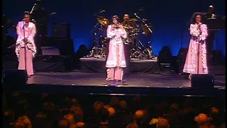Slow Hand - The Pointer Sisters - Live 2004