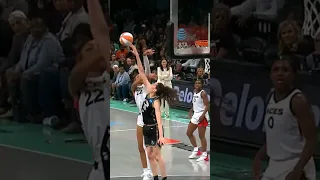 MVP Breanna Stewart STUFFS A'ja Wilson! #wnba Finals #newyorkliberty vs #lasvegasaces #short #shorts