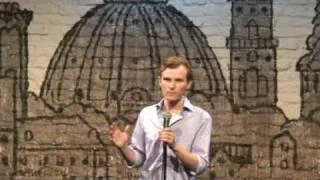 Simon Astrup - stand-up om ændringen af tronfølgeloven