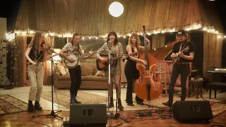 Molly Tuttle & Golden Highway - El Dorado (Live)