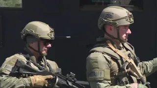 How does the LA County SWAT team train?