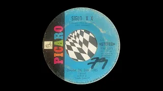 Siglo XX – Dama De Dia Gris