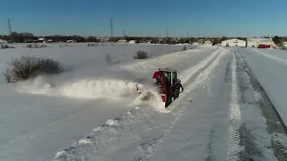 International hydro 186 with blanchet snowblower  with 225 pto hp DT414