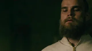 Hvitserk becomes christian/Hvitserk baptized/Hvitserk becomes Athelsten Vikings(6x20)