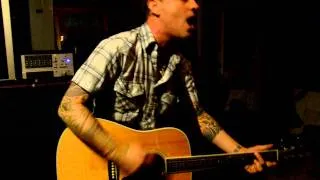 Dave Hause singing "Trusty Chords" by Hot Water Music