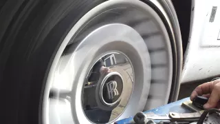 Rolls Royce Phantom wheel spin