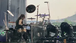 Mega-Crowd chants to Megadeth “Symphony Of Destruction” at Barcelona Rock Fest ‘22 - View from stage