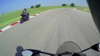 Being smooth in a double apex corner