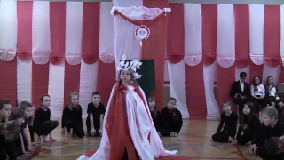 Narodowy Dzień Niepodległości w naszej szkole - teatr tańca klasy IIIc