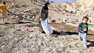 Rural life in Iran 🇮🇷.Babak and Narges do the daily chores of the farm 🌳👩‍🌾️🧔