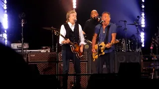 Paul McCartney + Bruce Springsteen - I Wanna Be Your Man [Live at MetLife Stadium June 16, 2022]