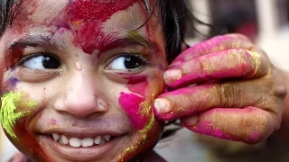 Castells - Armand Amar - India