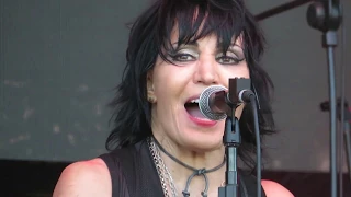 Joan Jett - I Hate Myself For Loving You  (live in Melbourne 20 Jan 2019)