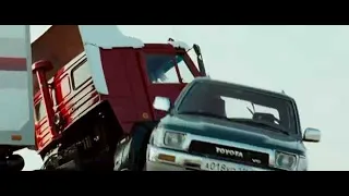 Реальная сказка (2011) - car crash scene