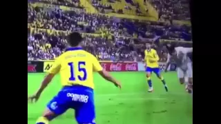 Cristiano Ronaldo with a funny control against Las Palmas (24/09/2016)