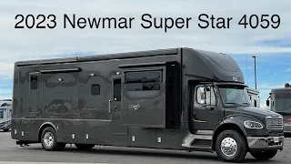 2023 Newmar Super Star 4059 - 5N220722